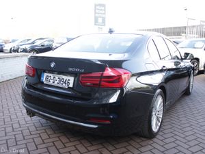 BMW 3-Series 2018 - Image 4