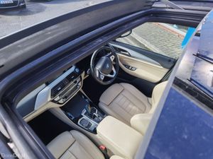 BMW IX3 80KWH PREMIER EDITION PRO **95% BATTERY** - Image 2