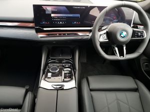 BMW 5-Series 530e M Sport Pro - Image 4