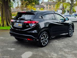 2017 Honda Vezel *RS 1.5 Hybrid-Petrol Automatic - Image 3