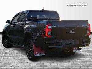 Toyota Hilux GR SPORT - Image 4