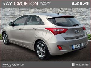 Hyundai i30 1.4L Petrol Deluxe - Image 4