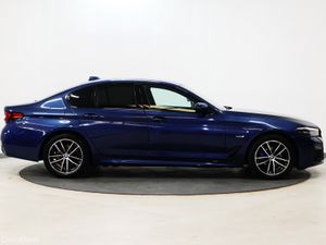 *88* 2023 BMW 5-Series 2.0 M-SPORT - Image 3