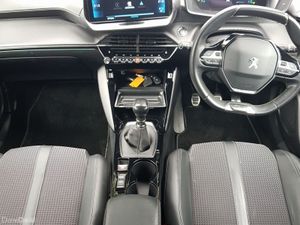 Peugeot 2008 1.2 Puretech 130bhp GT - Image 4