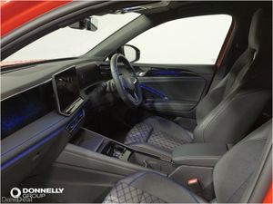 Volkswagen Tiguan Estate R-Line - Image 3