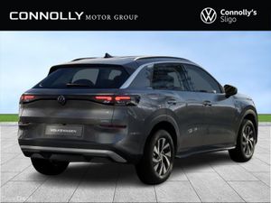 Volkswagen T-Roc LIFE 1.5eTSI 116HP AUTO *NEW MODE - Image 2