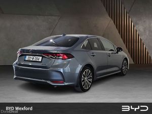 Toyota Corolla 1.8 Hybrid Luna Sport Saloon - Image 4