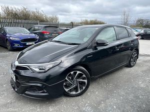 Toyota Auris 1.8L Automatic Petrol Hybrid Low Mile - Image 3