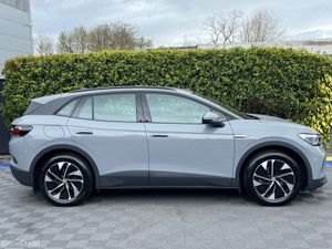Volkswagen ID.4 PURE LIFE 52KWH // DIAMOND CUT ALL - Image 2