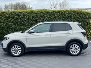 Volkswagen T-Cross LIFE 1.0 TSI // APPLE CARPLAY/A - Image 3