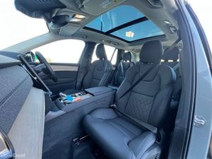 Volvo XC90 T8 PLUS 7-SEATER 2.0 HYBRID ** BRAND NE - Image 2