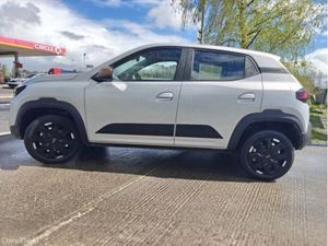 Dacia Spring FULLY ELECTRIC/TOP SPEC - Image 4