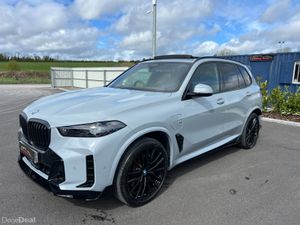 2024 (242) BMW X5 XDrive 50E M Sport 3.0 Brooklyn - Image 3