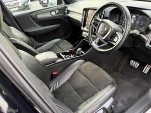 2022 VOLVO XC40 R-DESIGN T4 RECHARGE - Image 4