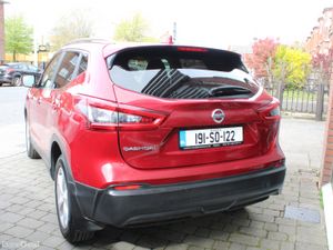SV QASHQAI - PAN ROOF - SAT/NAV - 07-2028 NCT - Image 4