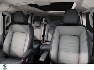 Volkswagen Caravelle STYLE PHEV LWB 230HP 8 SEATER - Image 4