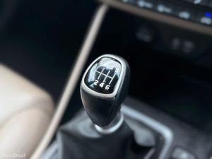 2017 HYUNDAI TUCSON 1.7 EXECUTIVE 5DR - Image 3