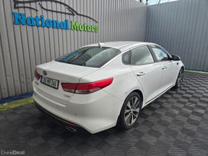 2016 Kia Optima 1.7 D Platinum - Image 4