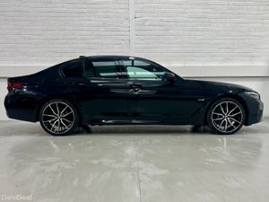 BMW 5 Series 530e M Sport 290bhp Auto Saloon - Image 4