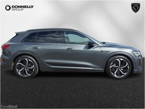 Audi E-tron Estate Black Edition - Image 4