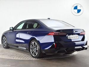 BMW i5 eDrive40 M Sport Saloon - Image 2