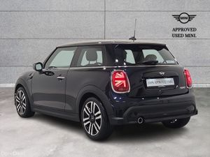 Mini Cooper 3-Door Cooper Exclusive - Image 3