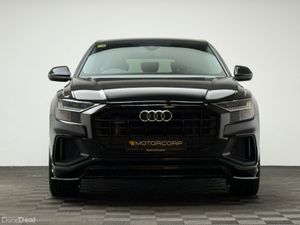 Audi Q8 BLK ED 55 TFSI E 3.0 QUATTRO 381HP - Image 2