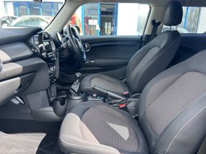 2017 MINI COOPER 1.5 PETROL VERY LOW KMS - Image 4