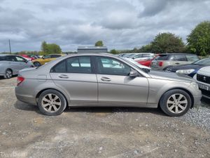 Mercedes-Benz C-Class 2010 petrol ⛽️ €2990 - Image 2