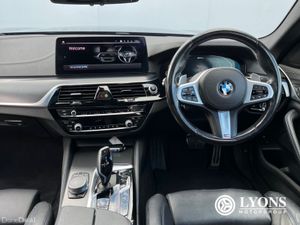 BMW 5-Series 545e xDrive M Sport Edition - Image 4
