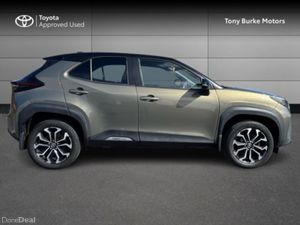 Toyota Yaris Cross LunaSport - BiTone - 1.5 Hybrid - Image 3