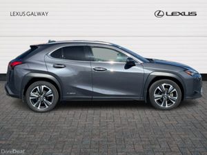 Lexus UX Dynamic FWD (Car Play std) // Remote Cent - Image 3