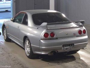 🚨 Nissan Skyline GT-R V-Spec – Silver (BCNR33) - Image 4