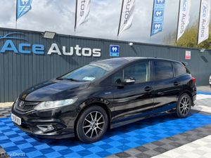 Honda Jade 1.5 PETROL HYBRID - 6 SEATS - AUTO - 12 - Image 3