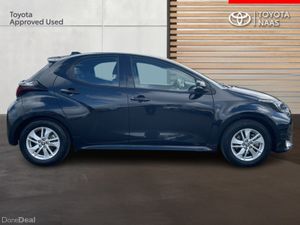 Toyota Yaris YARIS 1.5 HYBRID LUNA - Image 3