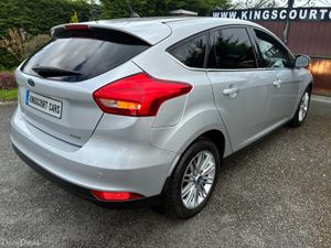 181 FORD FOCUS 1.0L PETROL - Image 4