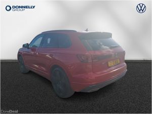 Volkswagen Touareg Diesel Estate Black Edition - Image 3