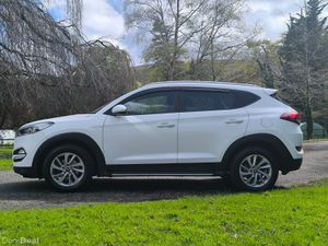2017 Hyundai Tucson 1.7 CRDI Executive - Image 3