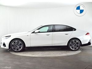 BMW 5-Series 520i M Sport Saloon - Image 3
