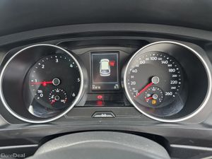 172 VW Tiguan 2.0TDI COMFORTLINE Low Miles - Image 3