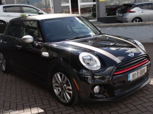 2016 MINI COOPER D 7 AUTO 5DR - Image 2