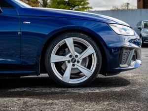 Audi A4 TDI S LINE - Image 3