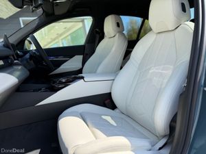 BMW 5-Series 530e M Sport Saloon - Image 4