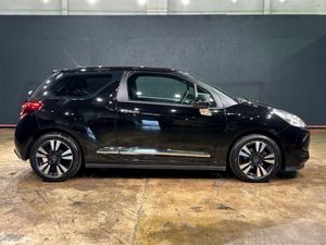 Citroen DS 3 MANUAL 1.2 - DIAMOND CUT ALLOY WHEELS - Image 3