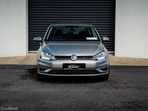Volkswagen Golf SE NAVIGATION TDI DSG - Image 2