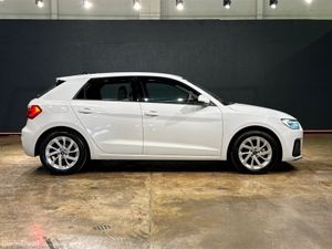 Audi A1 1.0 TFSI ADVANCED - FACTORY ALLOY WHEELS - - Image 3