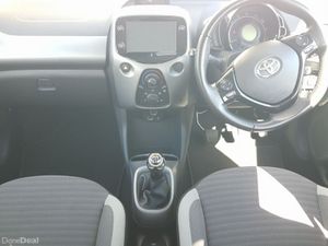 Toyota Aygo 1.0 VVT-i x-play - Image 4