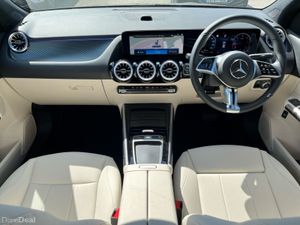 Mercedes-Benz GLA 180D Progressive Line Plus Compa - Image 4