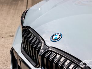 2023 BMW 330E M-SPORT MPERFORMANCE - Image 3