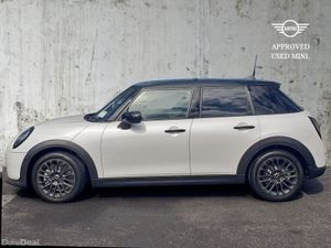 Mini Cooper Cooper C 5 Door - Image 4